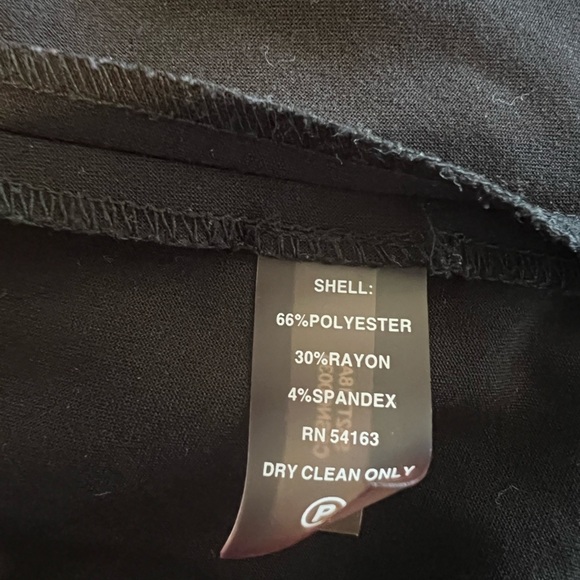 Calvin Klein Black Sleeveless Blouse - Picture 9 of 10